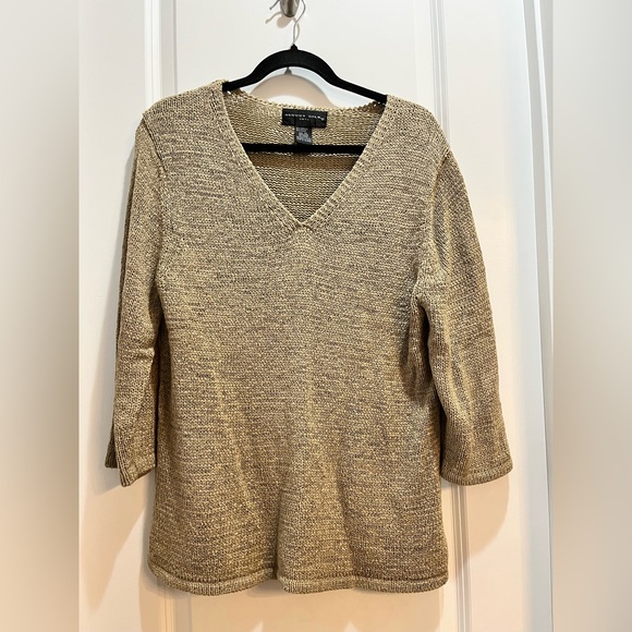 august silk Sweaters - AUGUST SILK Tan V-neck sweater pullover 3/4 Sleeves Armpit To Armpit 22” XL
